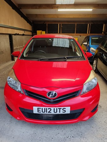 red-toyota-vitz-for-sale-big-0